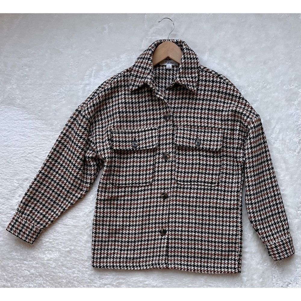 NWOT C by One by Chapter One Sportswear Women’s Houndstooth Shacket